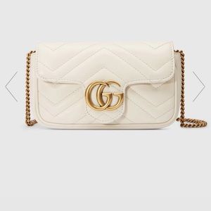 Gucci GG marmont matelasse leather super mini bag
